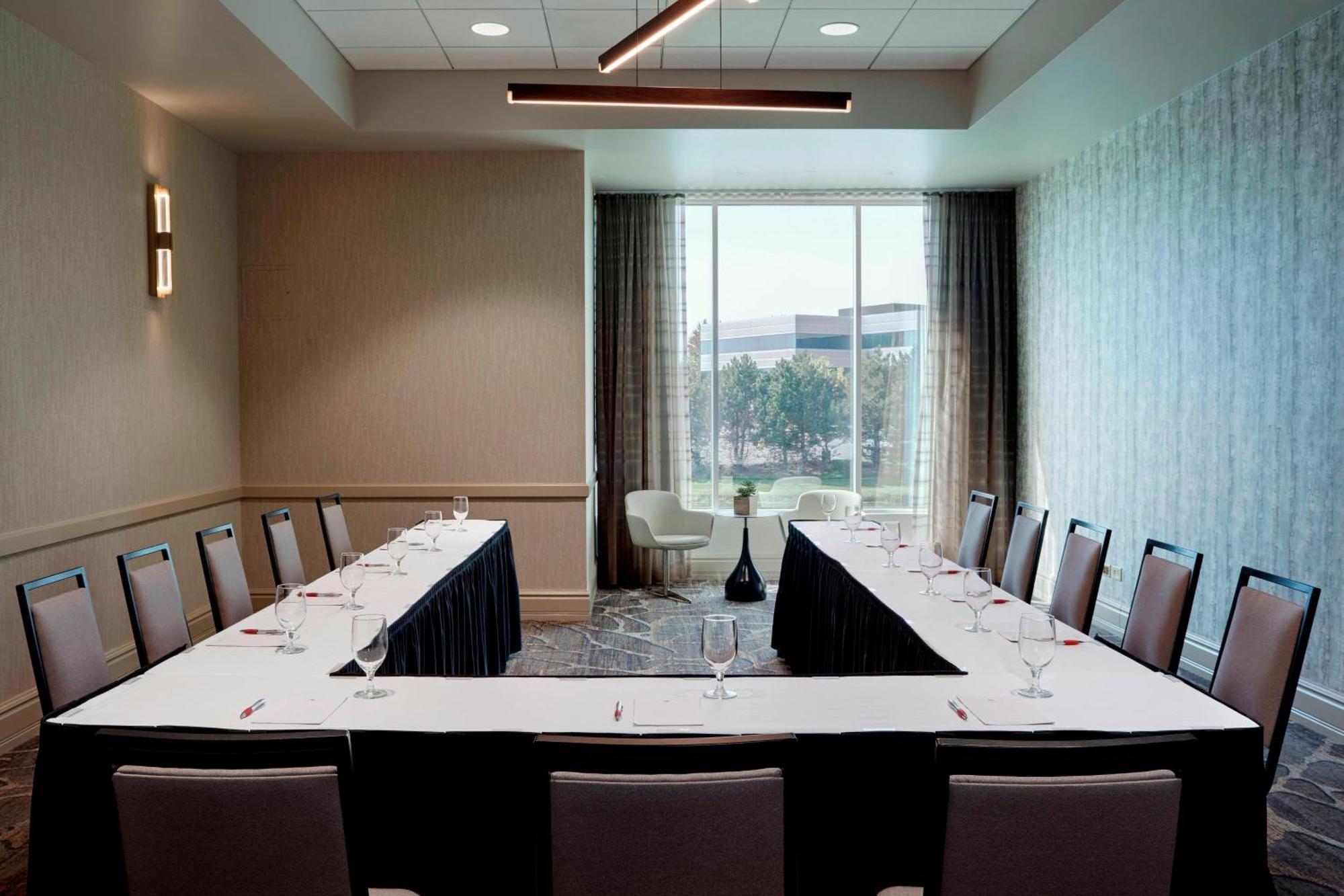 Chicago Marriott Southwest At Burr Ridge Hotel Buitenkant foto