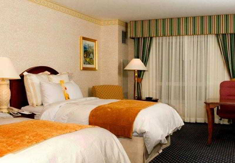 Chicago Marriott Southwest At Burr Ridge Hotel Buitenkant foto